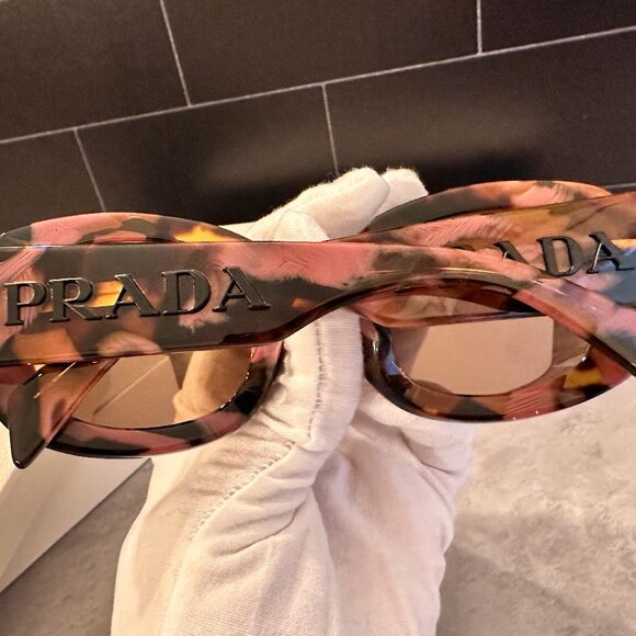 Prada Oversized Tortoiseshell Logo Sunglasses | Brown Gradient | New w/ Box main image 4